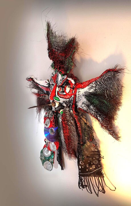 Masque à la plume, installation de 3/4