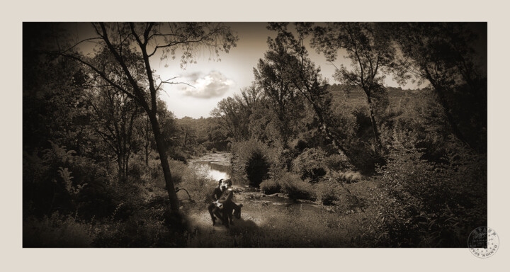 Au bord de la rivière.